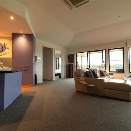 Hilltop Apartments Phillip Island (Adults Only) Cowes Exterior photo