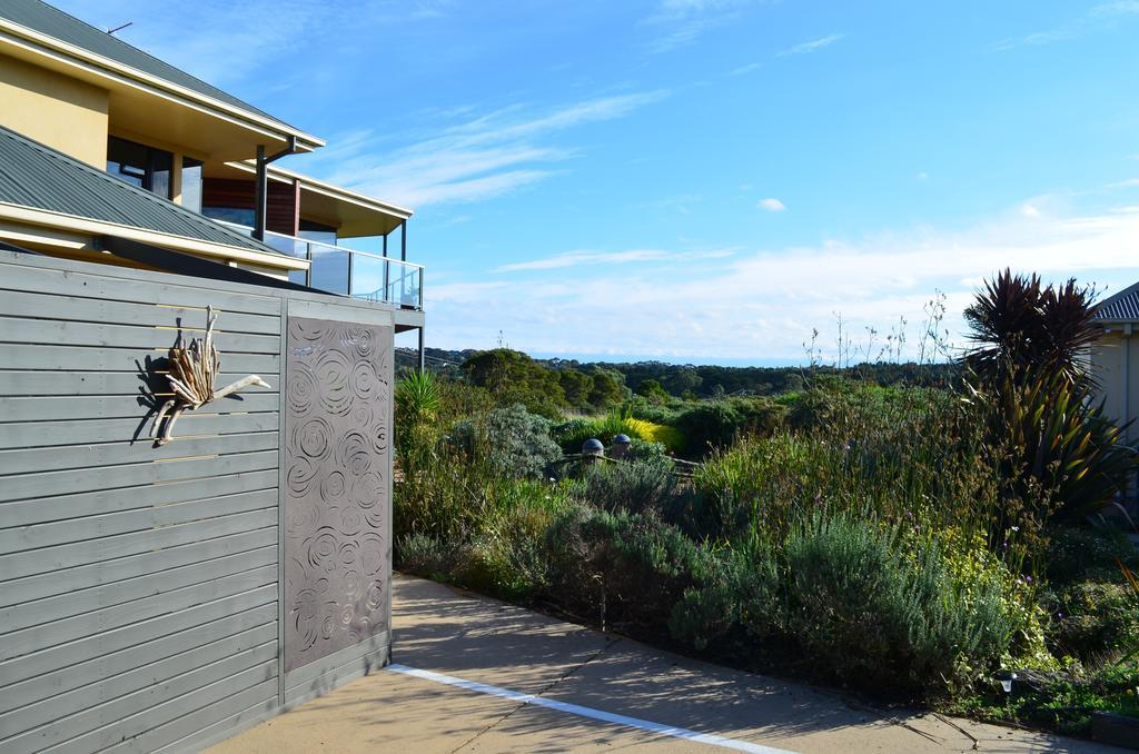 Hilltop Apartments Phillip Island (Adults Only) Cowes Exterior photo