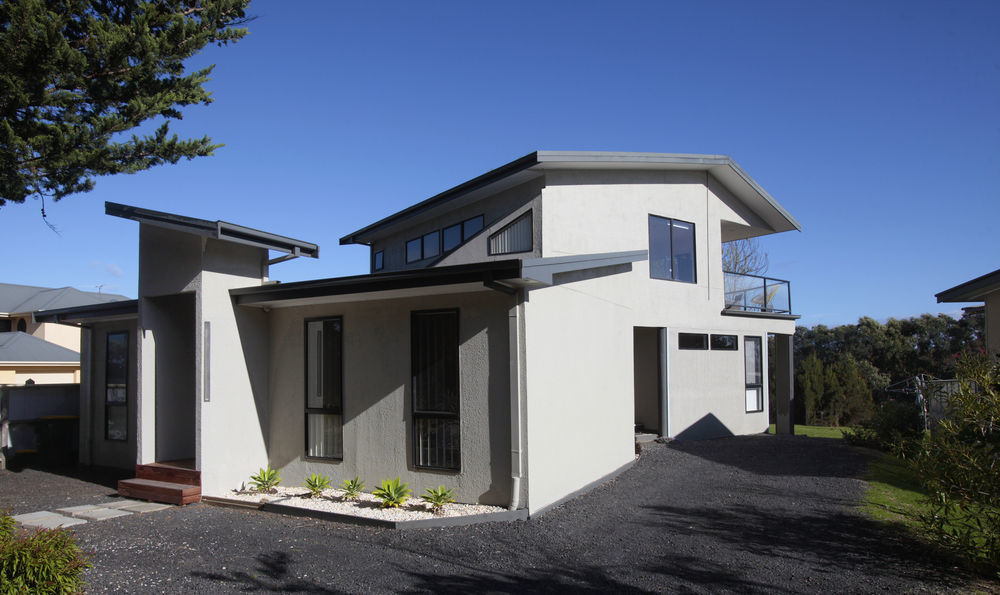 Hilltop Apartments Phillip Island (Adults Only) Cowes Exterior photo