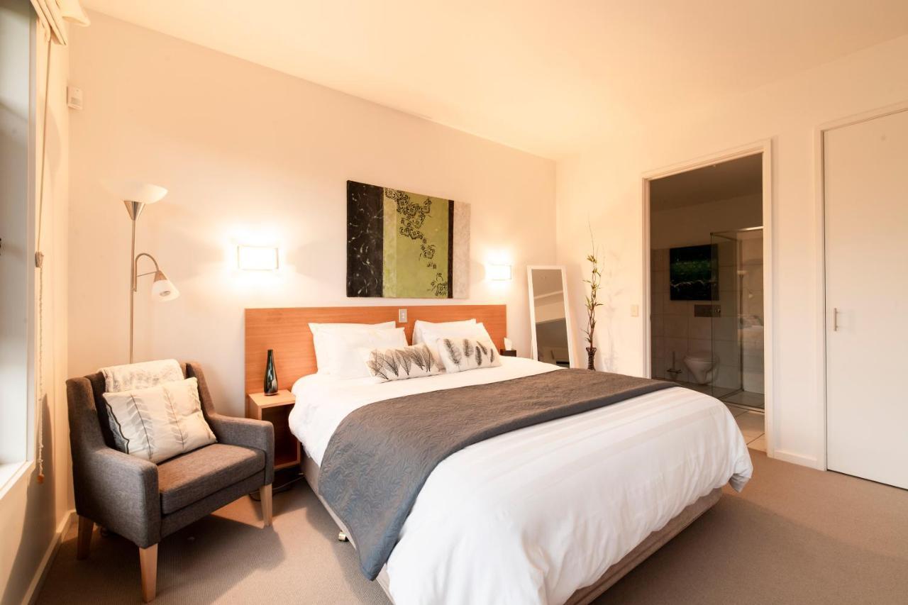Hilltop Apartments Phillip Island (Adults Only) Cowes Exterior photo