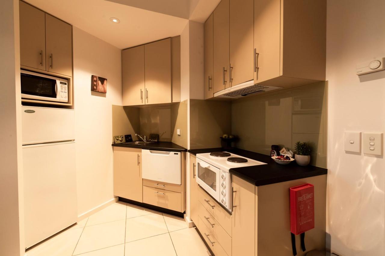 Hilltop Apartments Phillip Island (Adults Only) Cowes Exterior photo