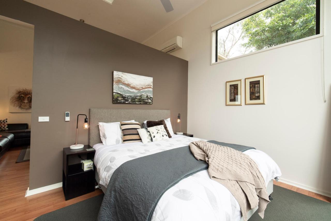 Hilltop Apartments Phillip Island (Adults Only) Cowes Exterior photo