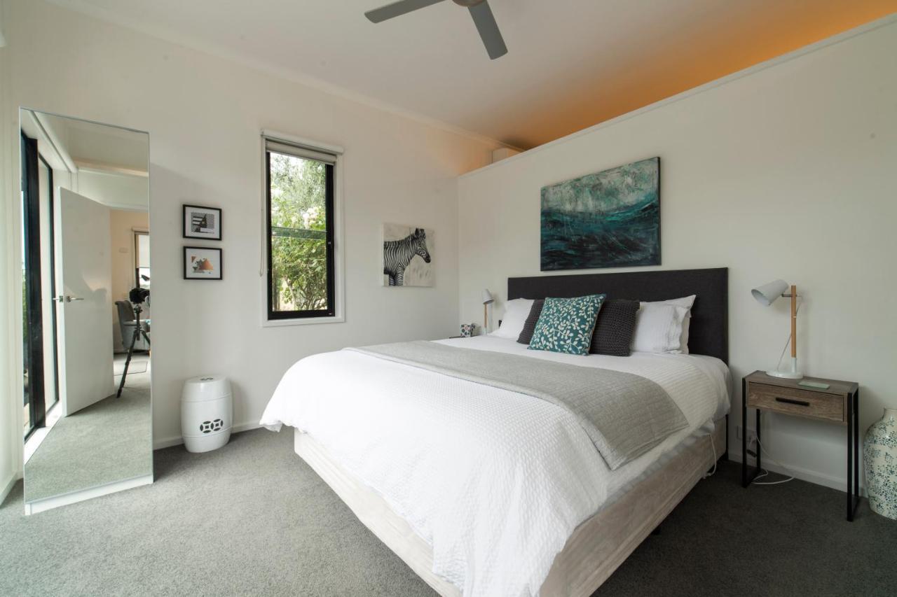 Hilltop Apartments Phillip Island (Adults Only) Cowes Exterior photo