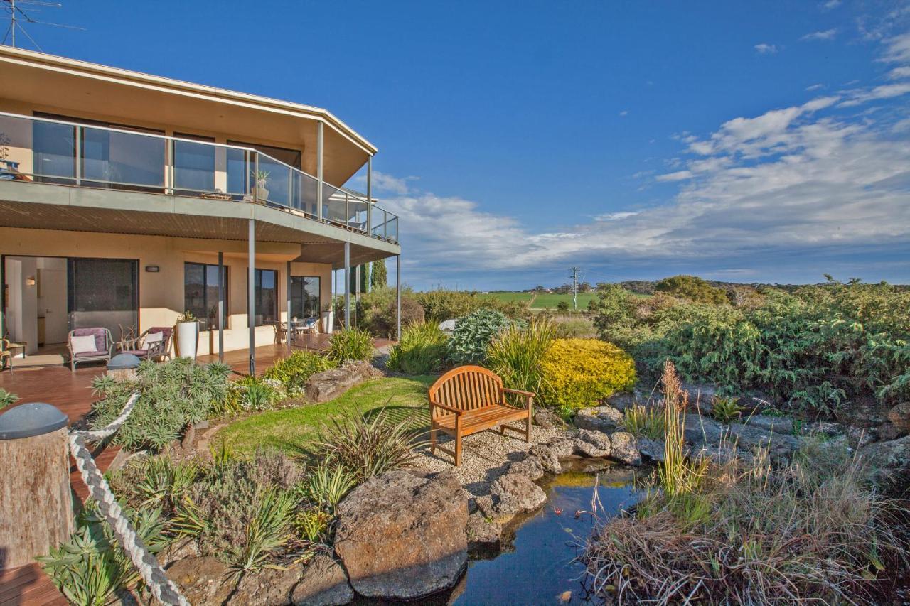 Hilltop Apartments Phillip Island (Adults Only) Cowes Room photo
